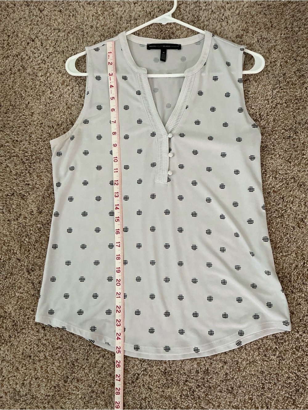 White House Black Market White Sleeveless Dot Houndstooth Shell - Picture 4 of 8